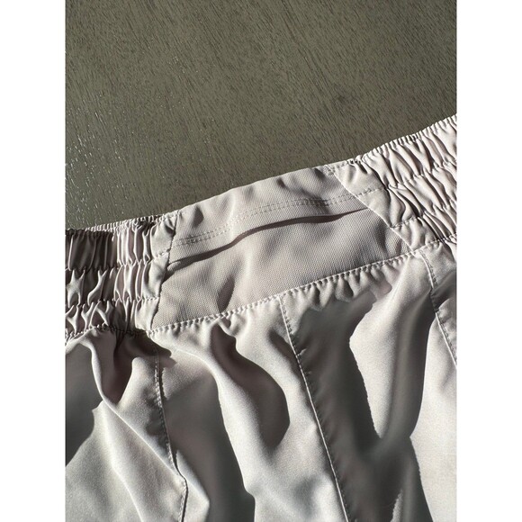 Nike Women's Dri-FIT One High-Rise 2-In-1 Shorts 3 In - Picture 8 of 9